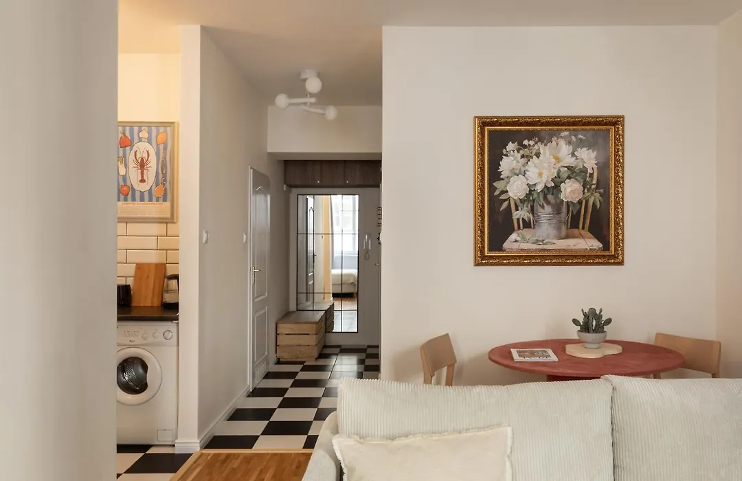 Prestigious Main Square Apartment-1